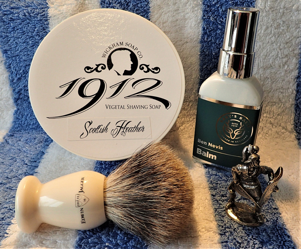 [Image: Wk-25-7.jpg]