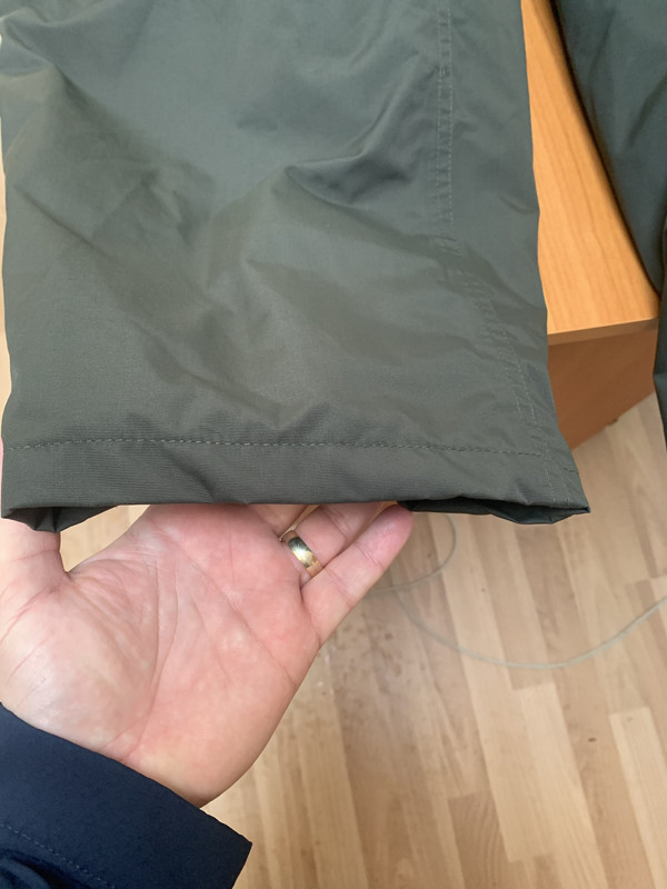 1F8EB877-3303-43FE-B292-371C3911B0CE