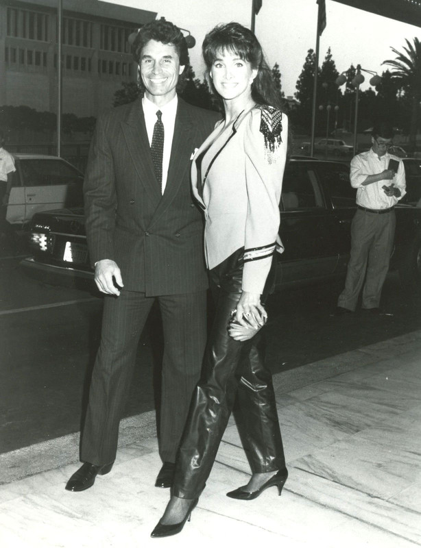connie_sellecca_b33