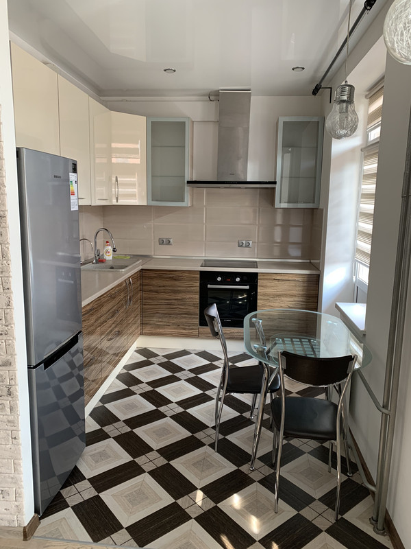 E6769160-654D-455E-8C1F-536E46B40E29