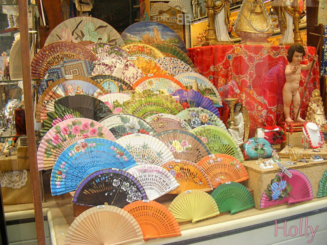 Fans-Spain-HD.jpg