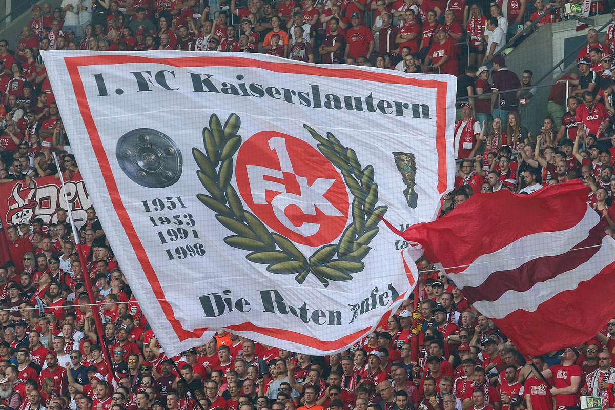 1-fc-kaiserslautern-sc-freiburg-dfb-pokal-2022-2023-10