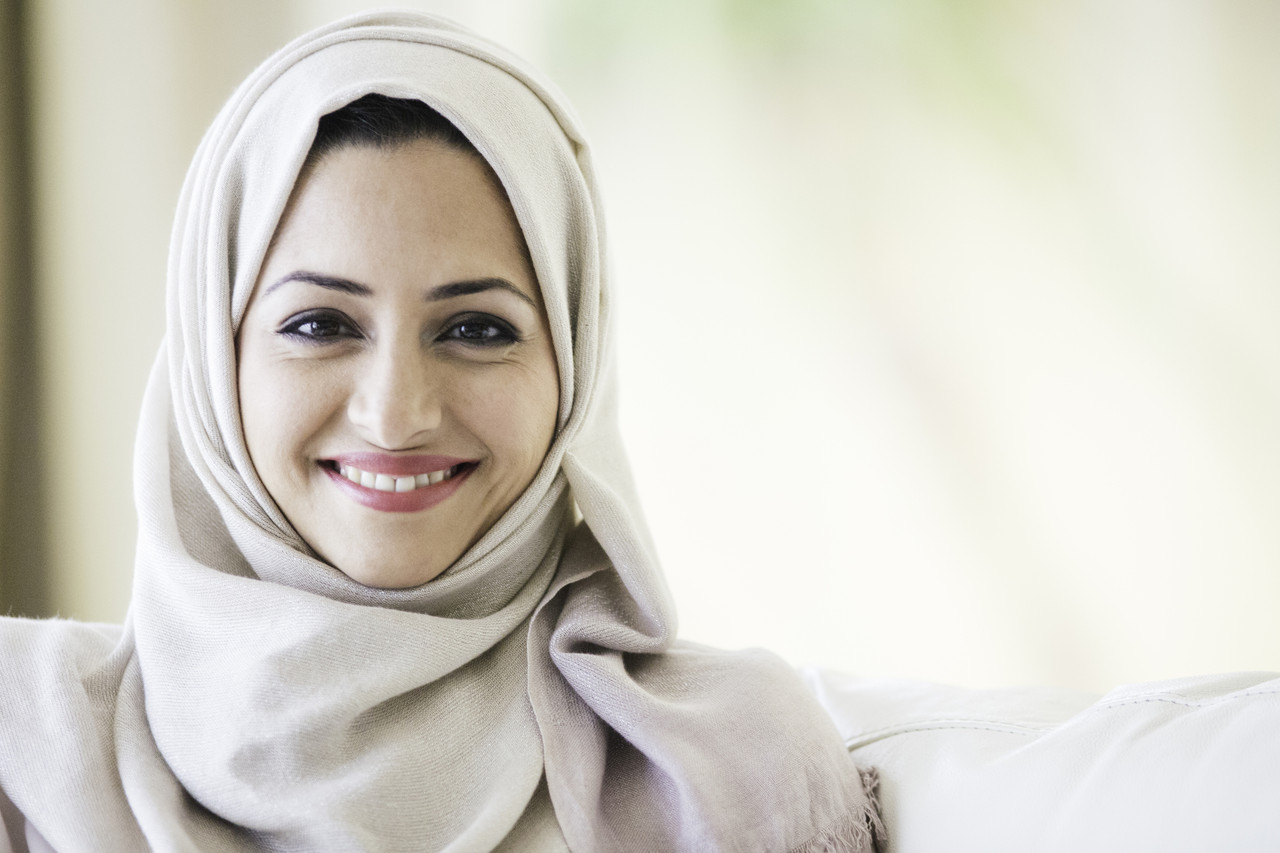 C:\Users\lenovo\Pictures\Saved Pictures\muslim woman\2..jpg