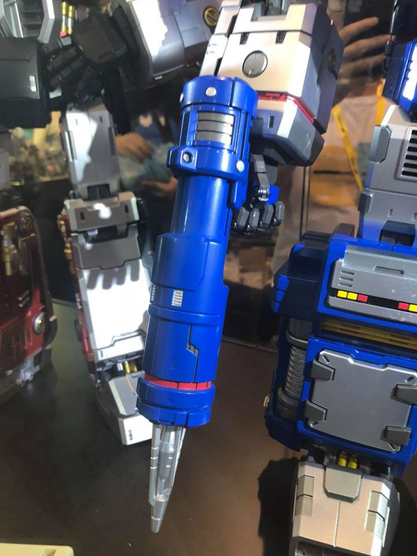 Toys-Alliance-Soundwave-05