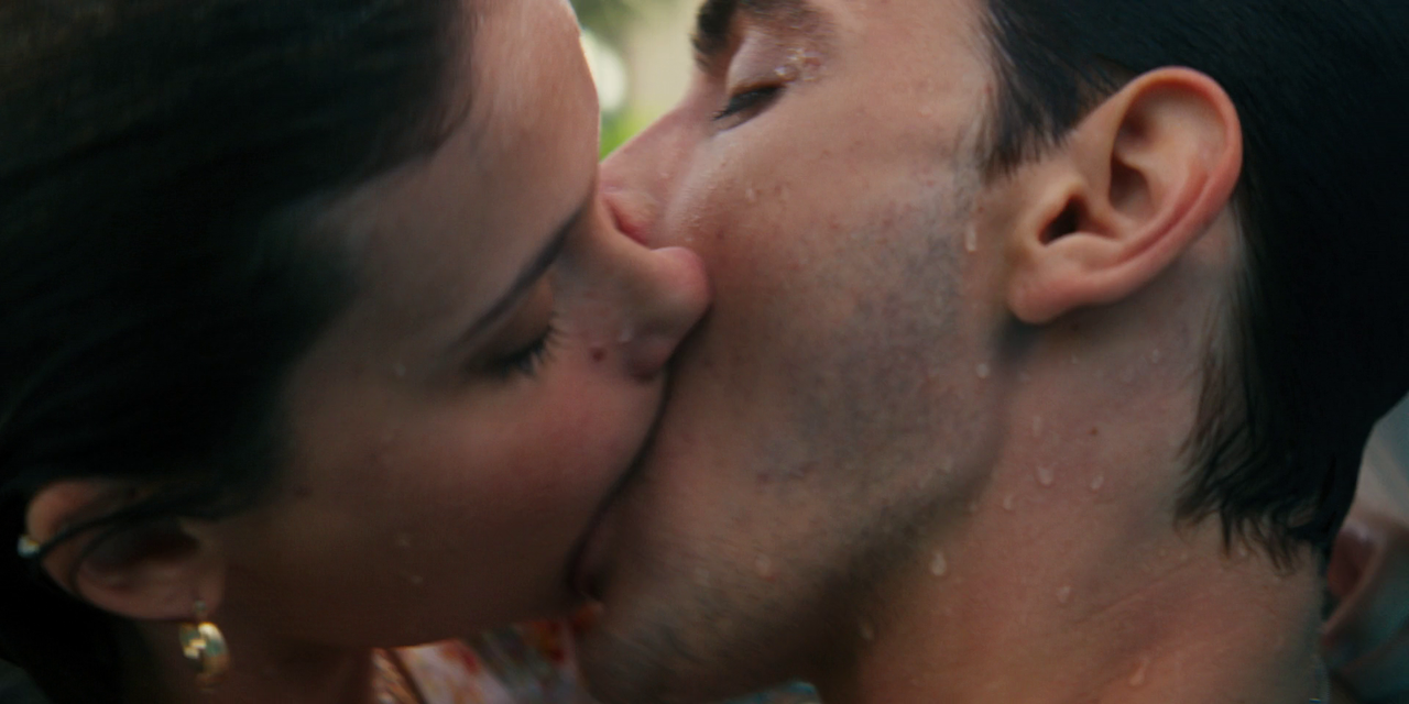 vlcsnap-2023-06-08-19h51m25s664