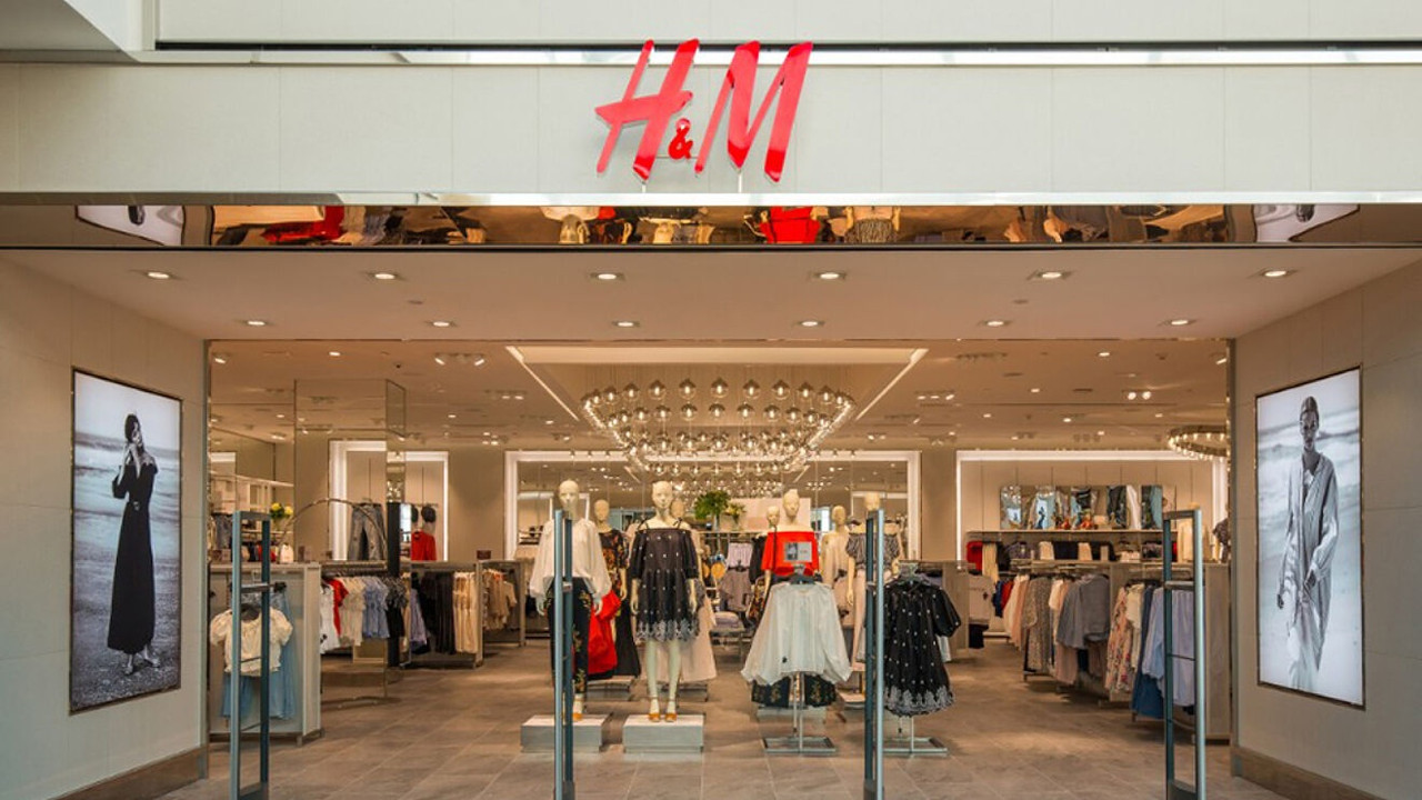 Hallan piojos en ropa de H&M y la empresa no hace nada, afirman