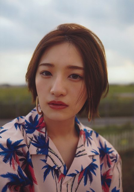 【画像】Suki na Koto Dake wo Shiteitai (Nakada Kana 1st Photobook) 【画像】Suki na Koto Dake wo Shiteitai (Nakada Kana 1st Photobook)