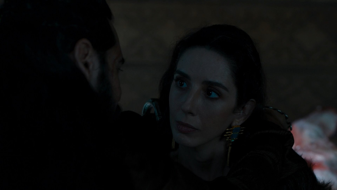 The.Empire.S01.1080p.HS.DSNP.mkv_snapshot_03.52_[2021.08.27_10.39.30]