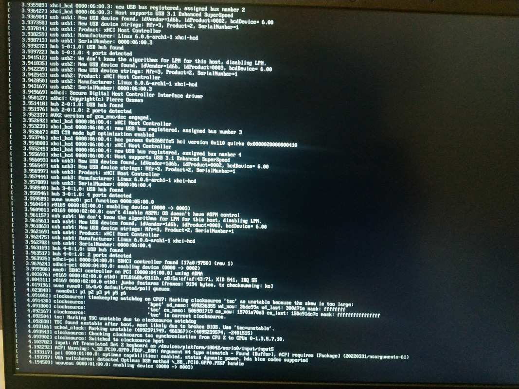 Can't boot into official Arch linux installation system / Installation / Arch  Linux Forums