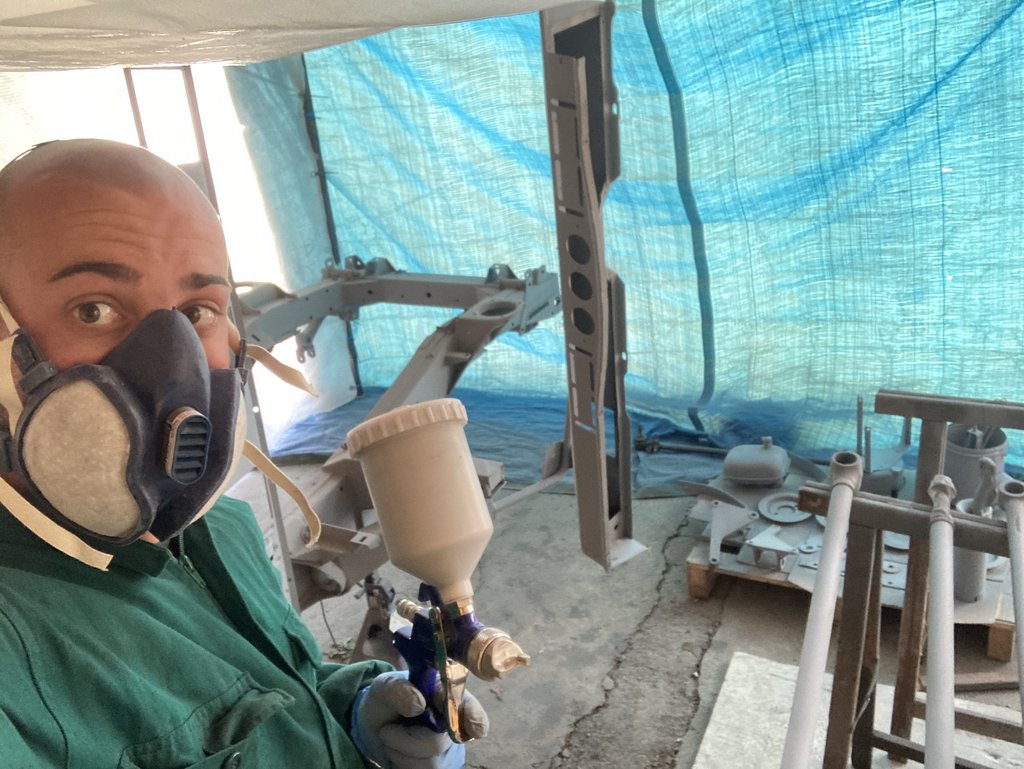 B8B241F4-B834-4440-94AA-875ABBAC0BDB