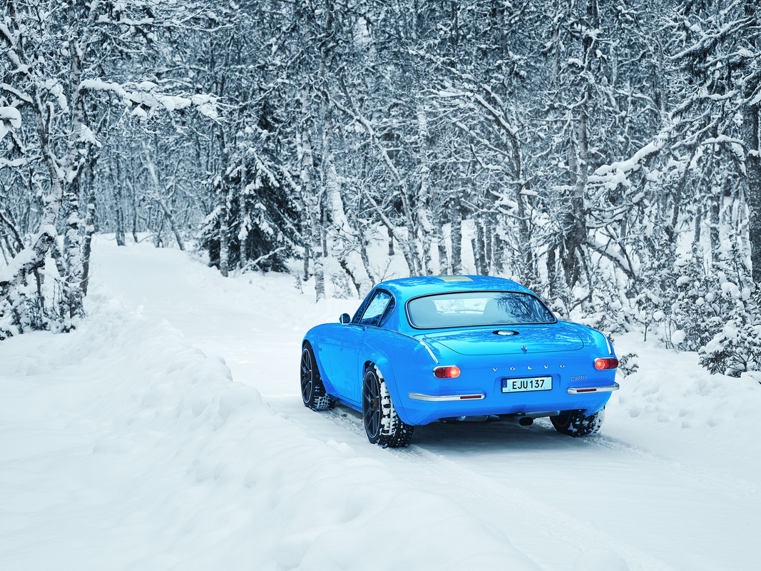 VOLVO_P1800_CYAN_201229_32913s