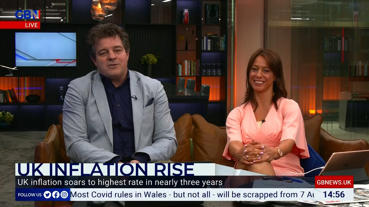 07.14 - 12.00.00 - DePiero & Halligan. What makes Britain tick. The n..._003.ts_snapshot_00.30.500
