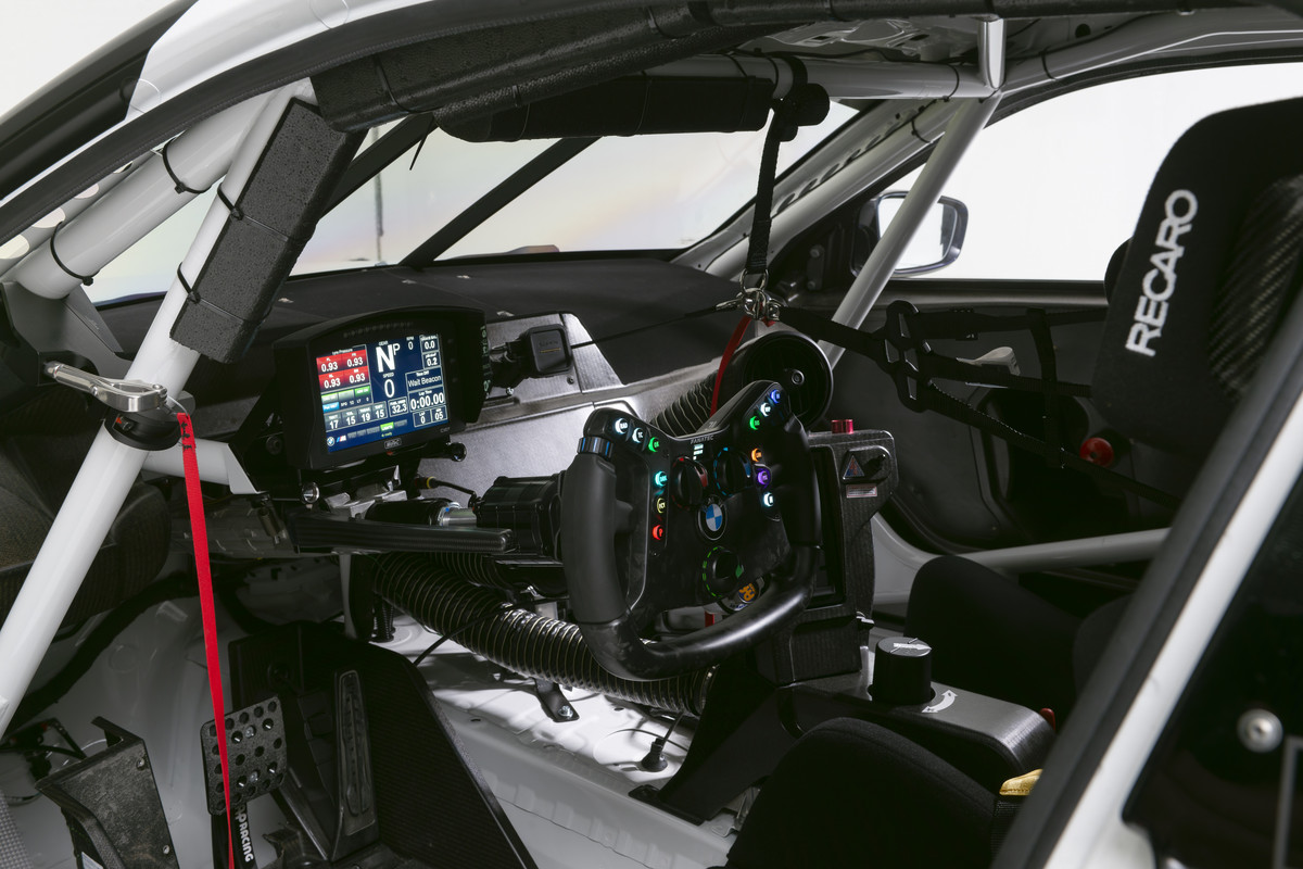 P90498911_highRes_bmw-m4-gt4-bmw-espaa