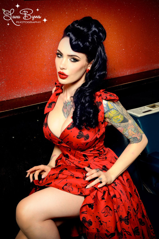 http://mediaz.pinupgirlclothing.com/catalog/product/cache/1/image/9df78eab33525d08d6e5fb8d27136e95/k/d/kd-tie-rd_04.jpg