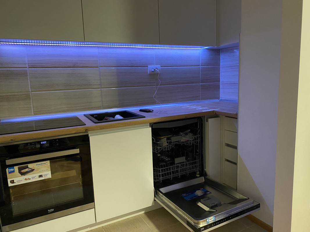 34D8CD6E-80A4-4CEB-BE8C-A7AD211288B7