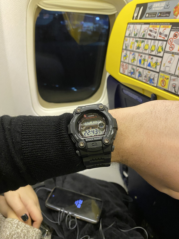 F5927B11-DFFB-49F4-8B97-C5B0526E0833