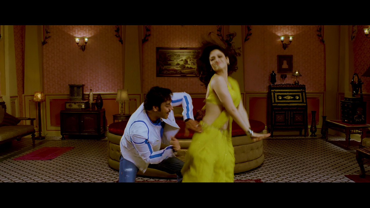 [Image: Tamanna-Hot-Song-From-Himmatwala-Taki-O-...-21-54.jpg]