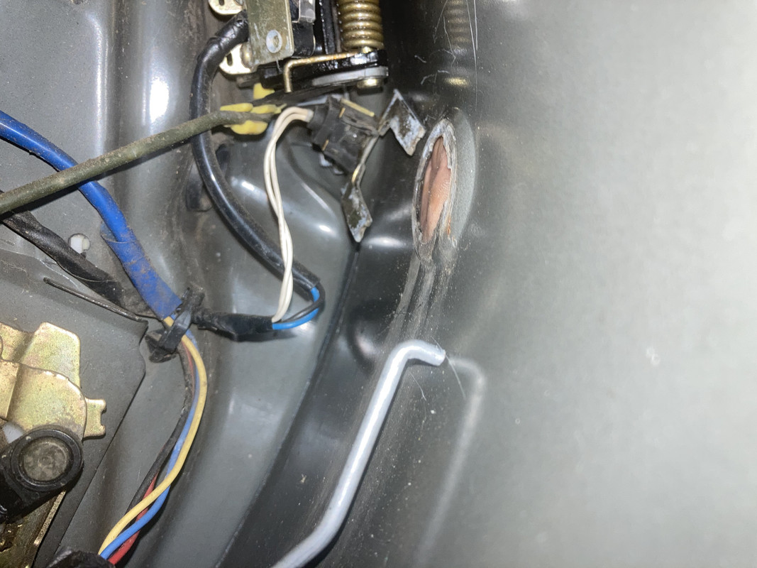 53392765-1FFB-4BD8-A2F3-9C593E3E3EF7