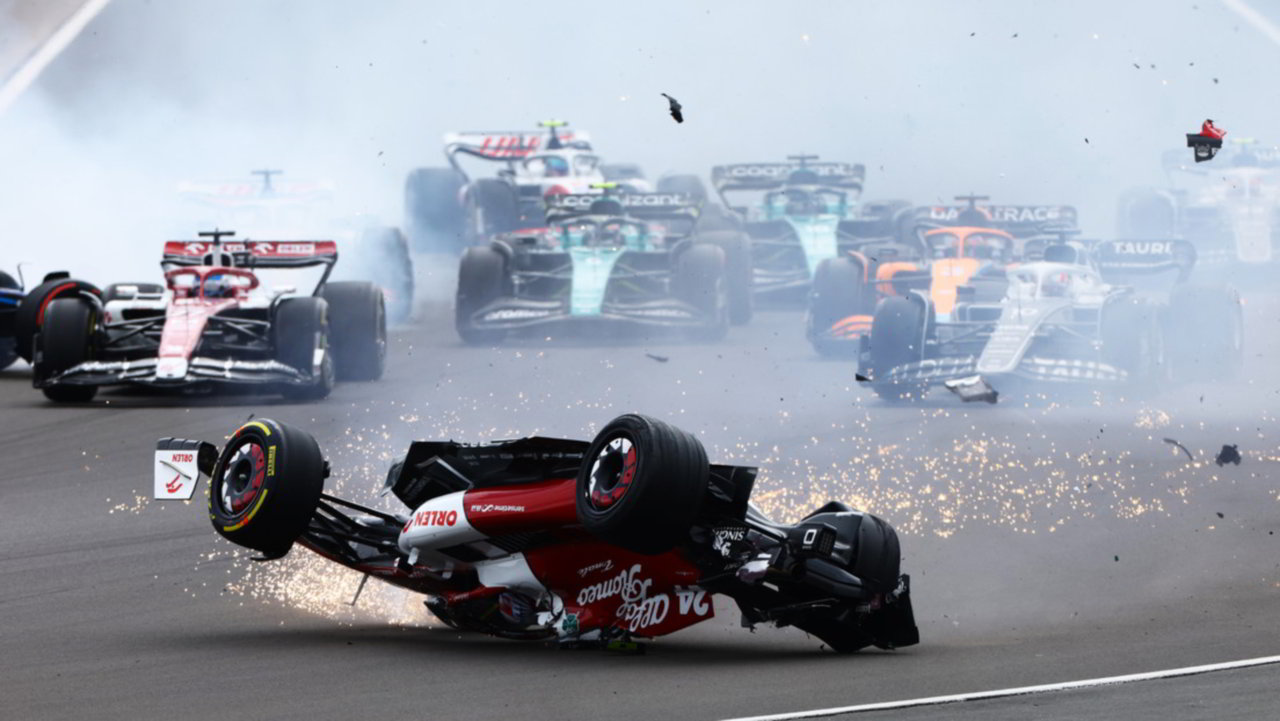 VIDEO Formula 1: Incredibile incidente di Zhou Guanyu a Silverstone