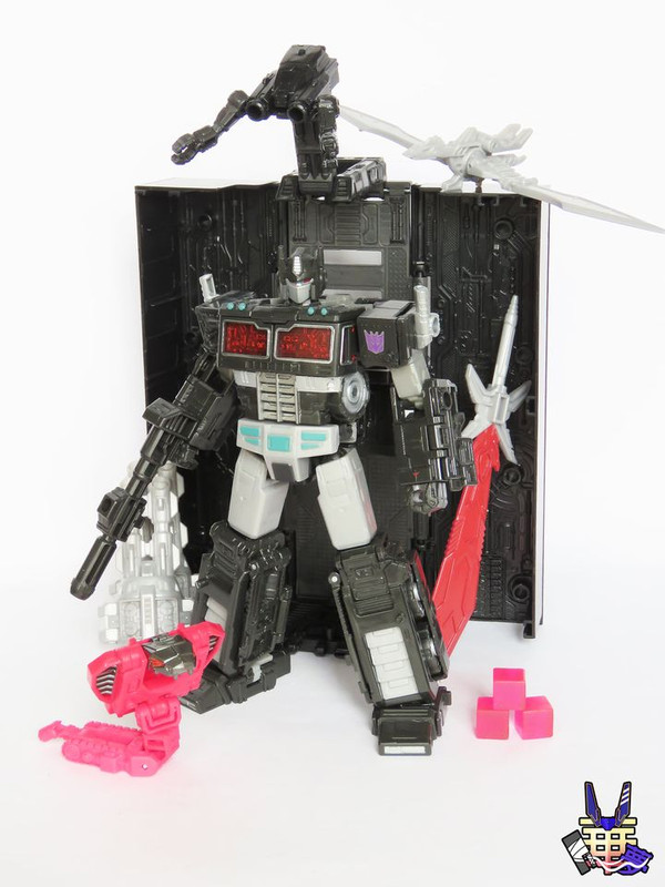 Netflix-War-For-Cybertron-Nemesis-Prime-20
