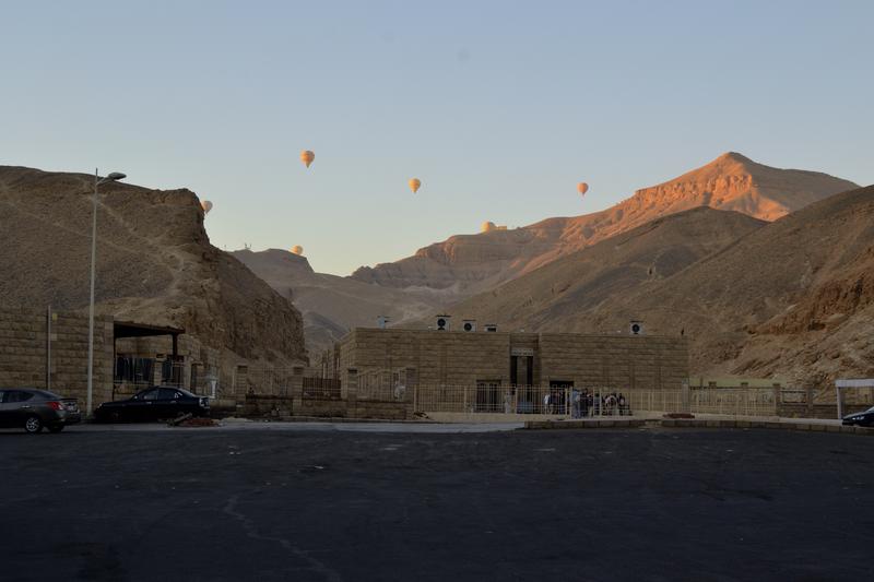 Al fin, Egipto. - Blogs de Egipto - Llegada a Luxor: Valle de los Reyes, templos y palacios (1)