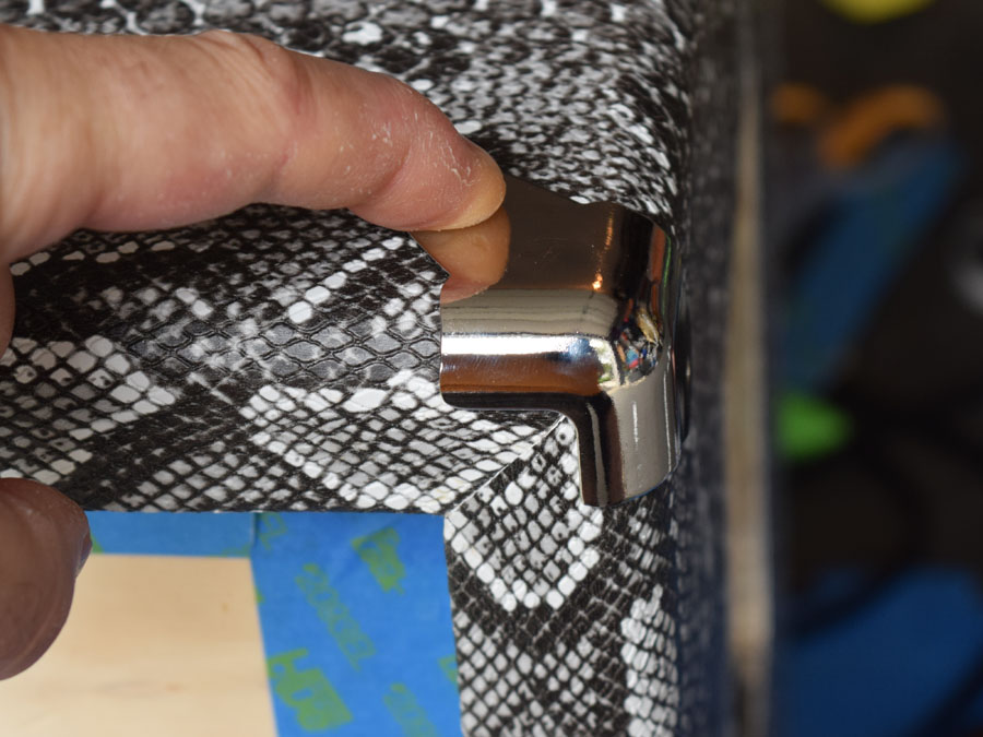 VN_2x12_Grey_SnakeSkin_10