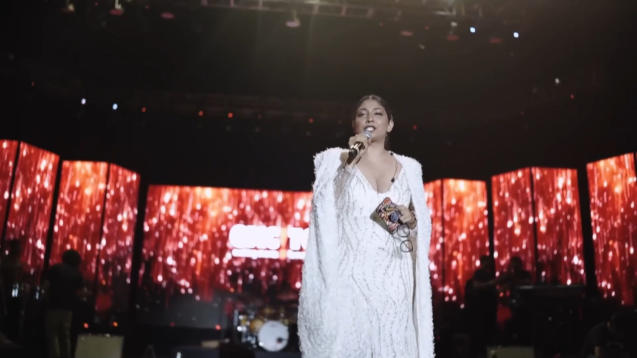 Abhaya Hiranmayi Big Boobs and Cleavage shaking.mp4_snapshot_01.13.624