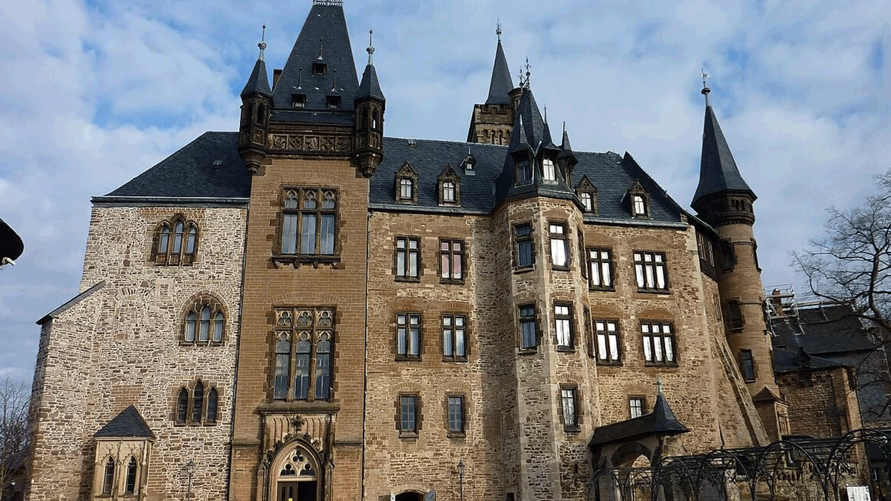Kastil Wernigerode: Kisah Abad Pertengahan yang Memukau di Jerman