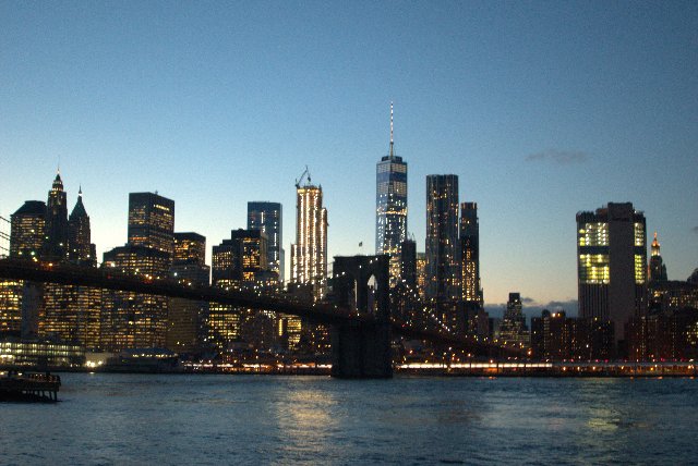 DICIEMBRE EN NUEVA YORK, PRE NAVIDAD SOÑADA - Blogs de USA - DIA 3: Brooklyn, un toque de Queens, NBA y mucho cheesecake (11)