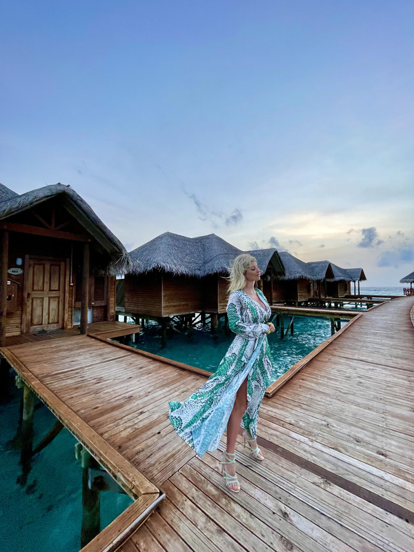 F8F72FB1-7496-43FD-A0A1-5A5D4390194D