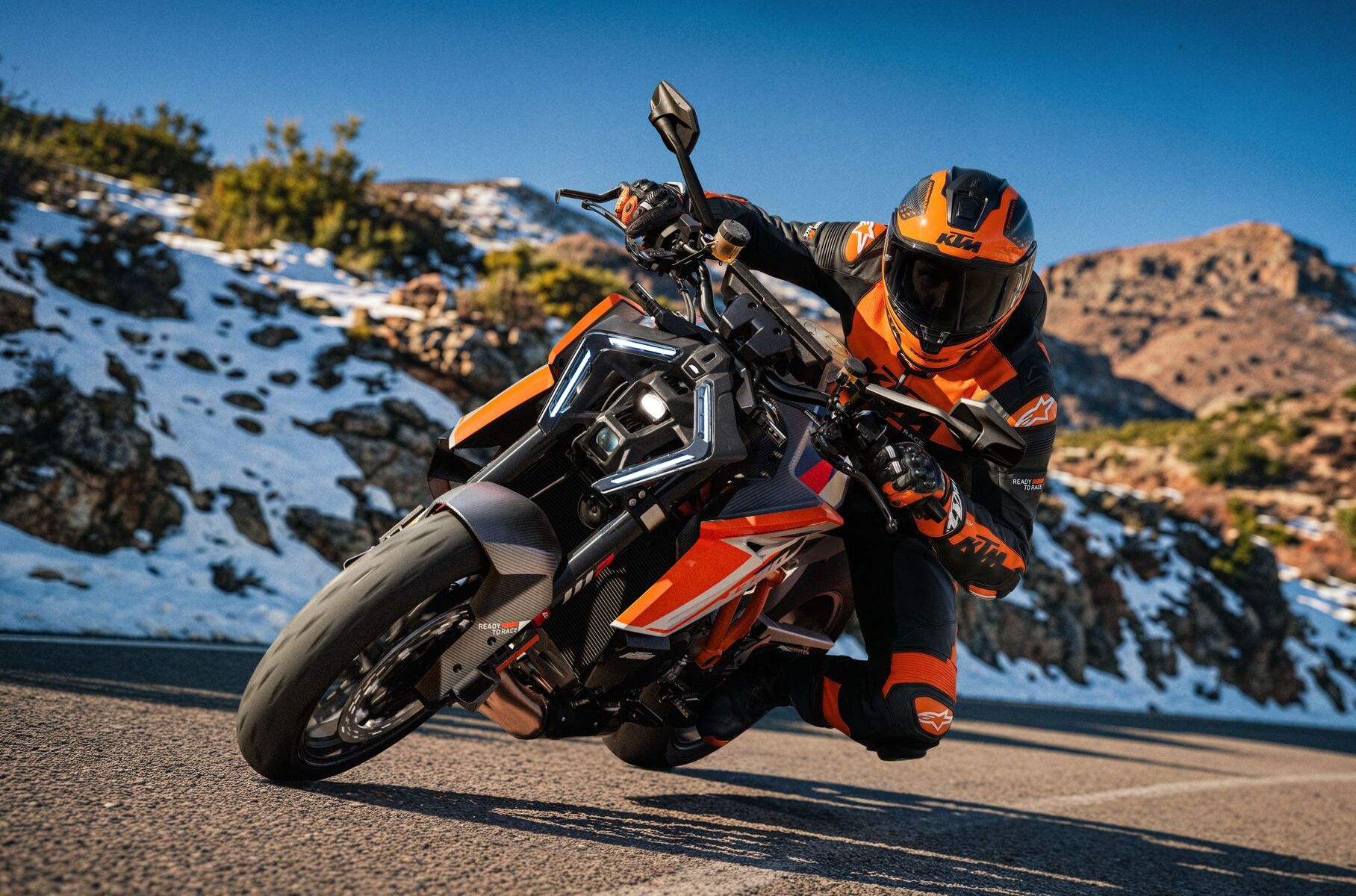 2026-KTM-1390-SUPER-DUKE-RR.jpg