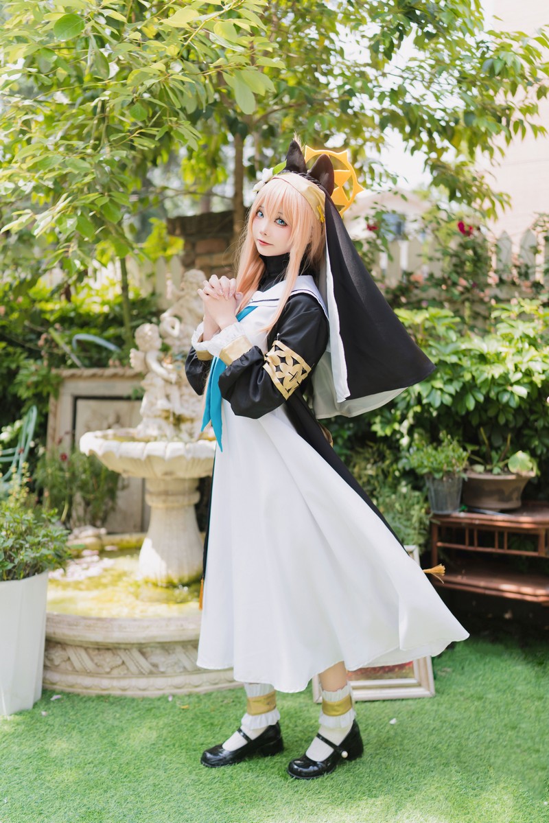 艾西Aiwest 碧蓝档案伊落玛丽修女Cosplay写真图集 修女主题高清图集 33P (98.4M)插图8