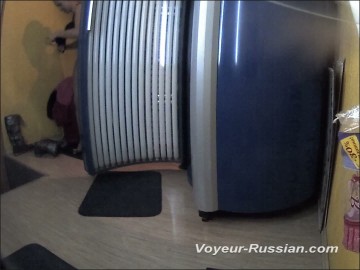 [Image: Voyeur21995122225.jpg]