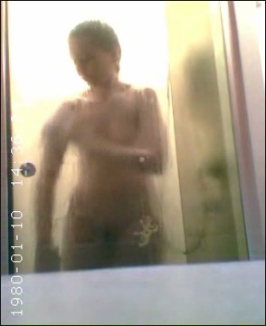 [Image: Voyeur17645100733.jpg]