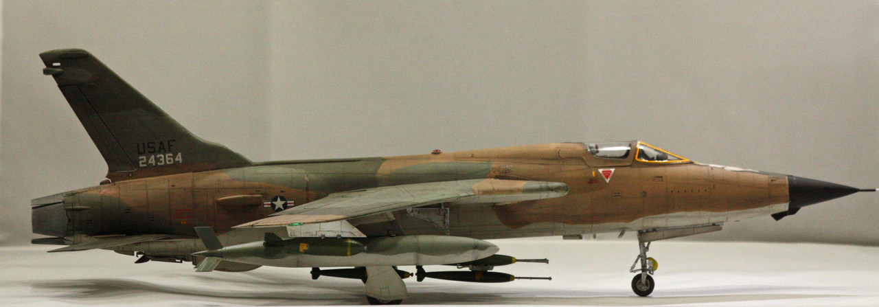 Amazon | ホビーボス 1/48 エアクラフトシリーズ F-105D