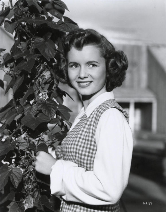 Debbie_Reynolds_b73