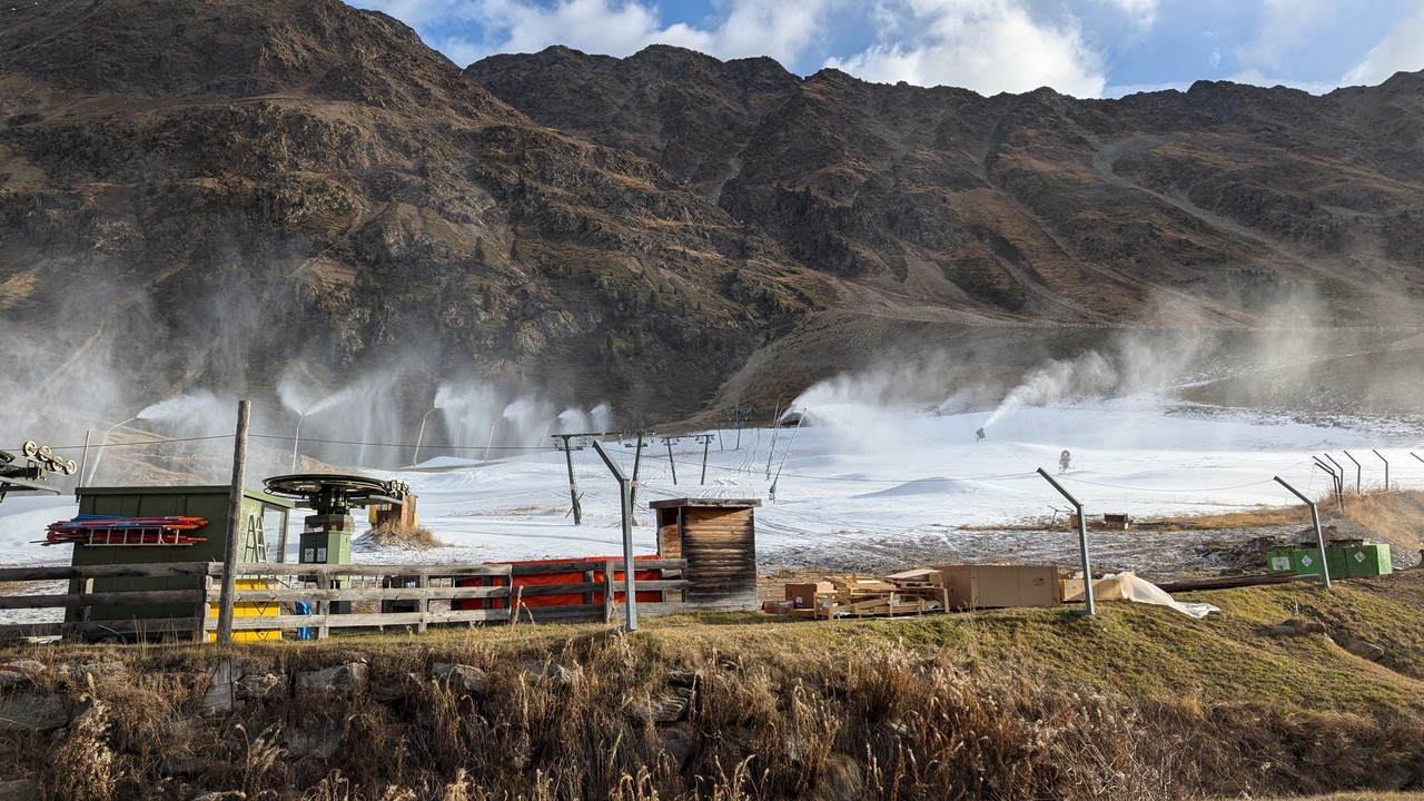 PXL_20241118_081221024.MP