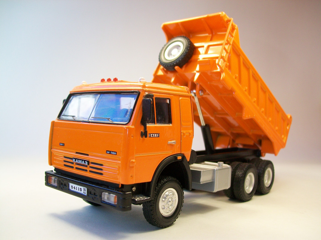 КАМАЗ 54115 самосвал