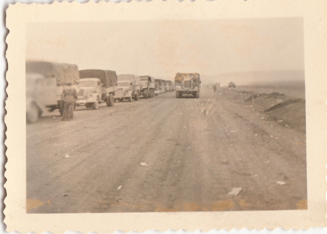 Foto - 2.WK - Rußland - Ostfront - Fahrzeuge SdKfz - Tarnjacke 2
