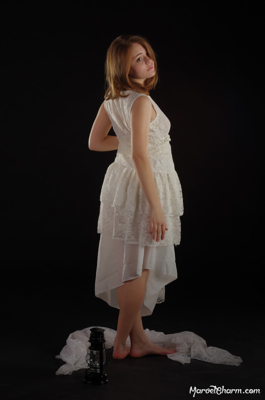 MarvelCharm_Nicolette-Lantern-030