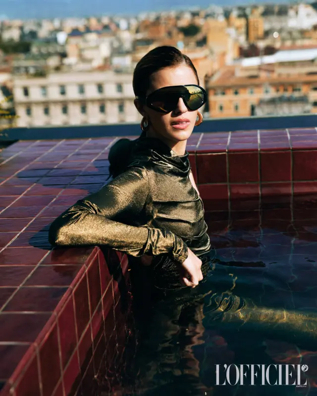 1694625794-benedetta-porcaroli-film-serie-tv-intervista-foto-lofficiel-italia-4.webp