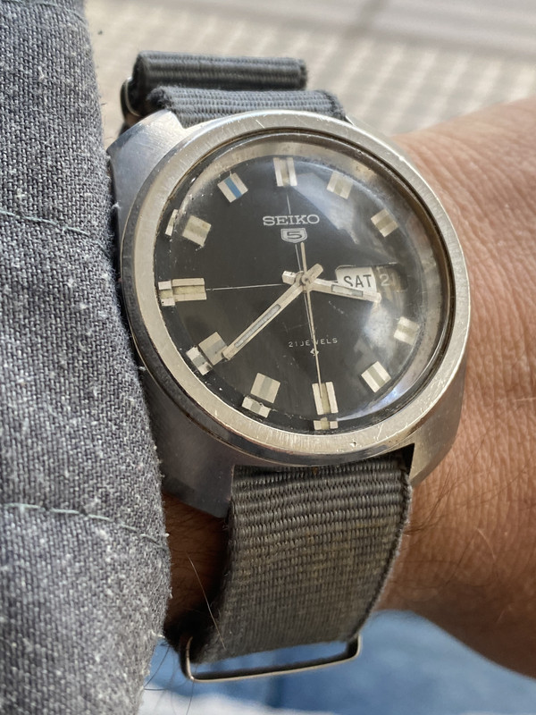 F2A7ACFC-713C-4A88-A9F4-6E26E804E5F9