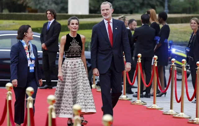 queen-letizia-dior-6.webp