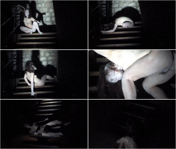 Le-Petit-Festival-2012-Butoh-Dance-Maki-Wanatabe-3.jpg