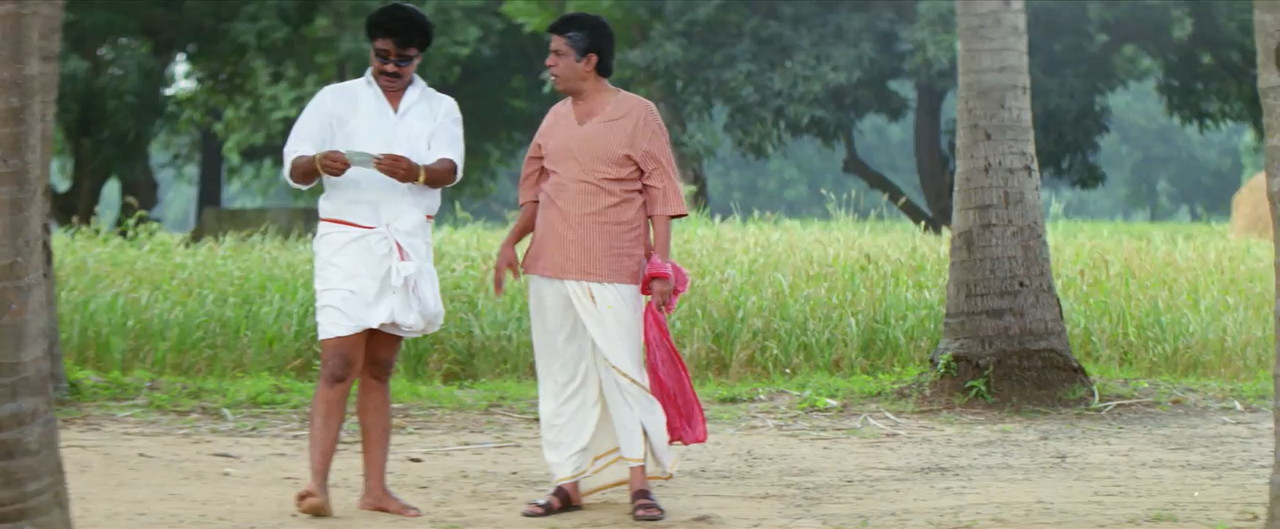 En Purushan Kuzhanthai Mathiri 2001 WebRip [Tamil] 480p, 720p ESub Screenshot