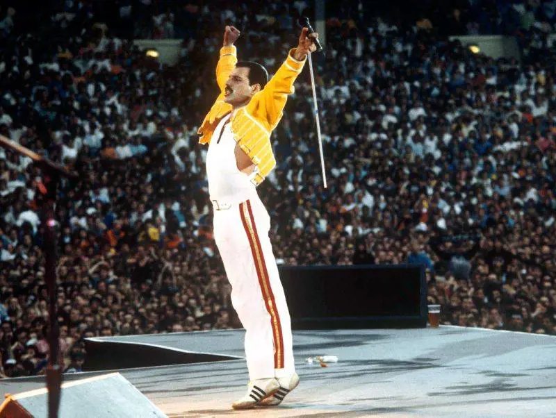 Freddie Mercury, il suo mondo all'asta da Sothebys