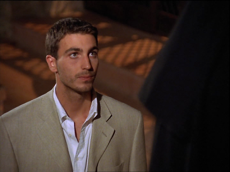 vlcsnap-2018-04-21-20h21m00s681