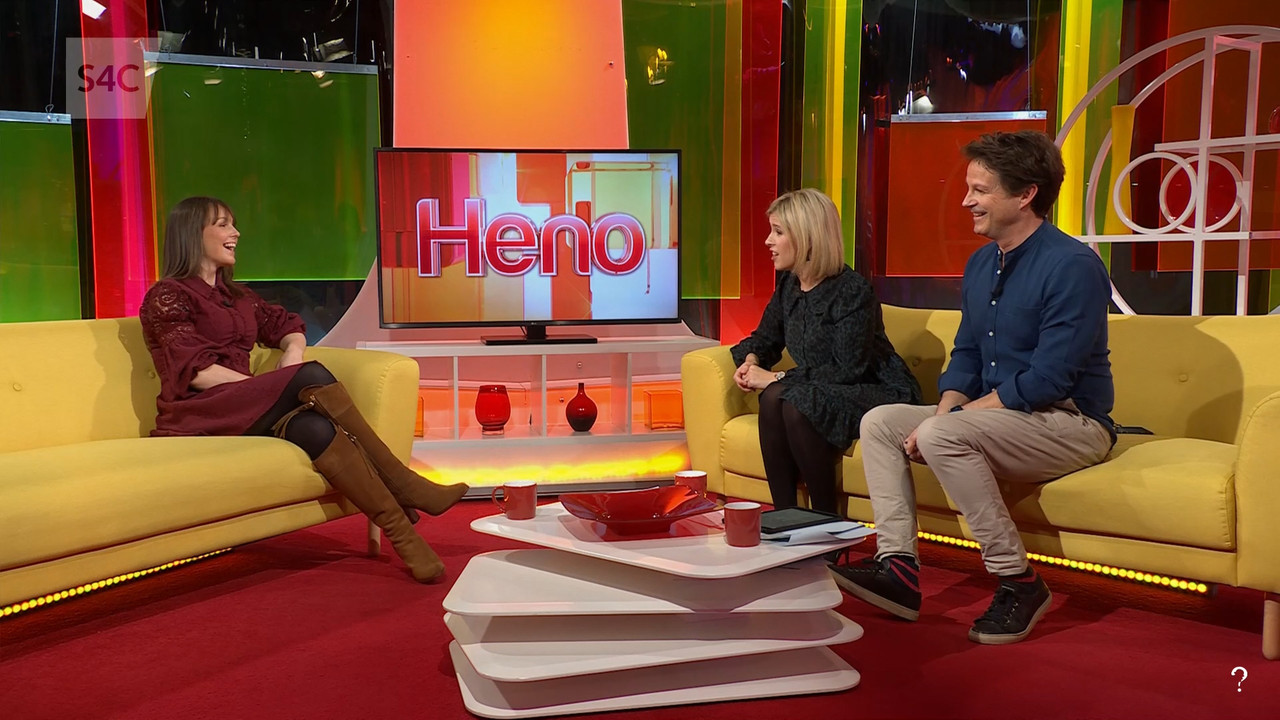 11.23 - 19.00.01 - Heno  ᴺᵉʷ. 23 11 2022 Magazine programme, featurin....ts_snapshot_00.24.43.587