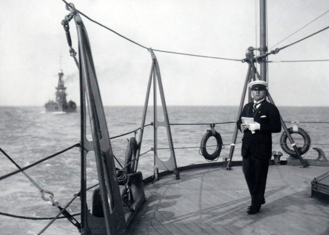 Benito Mussolini на борту линкора «CONTE DI CAVOUR» Италия, апрель 1926 года. 4