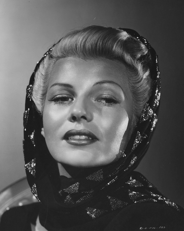 rita_hayworth_h07